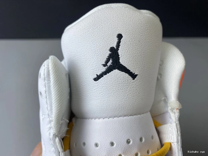CV0785-158 13 Air Playground GS Jordan 0813